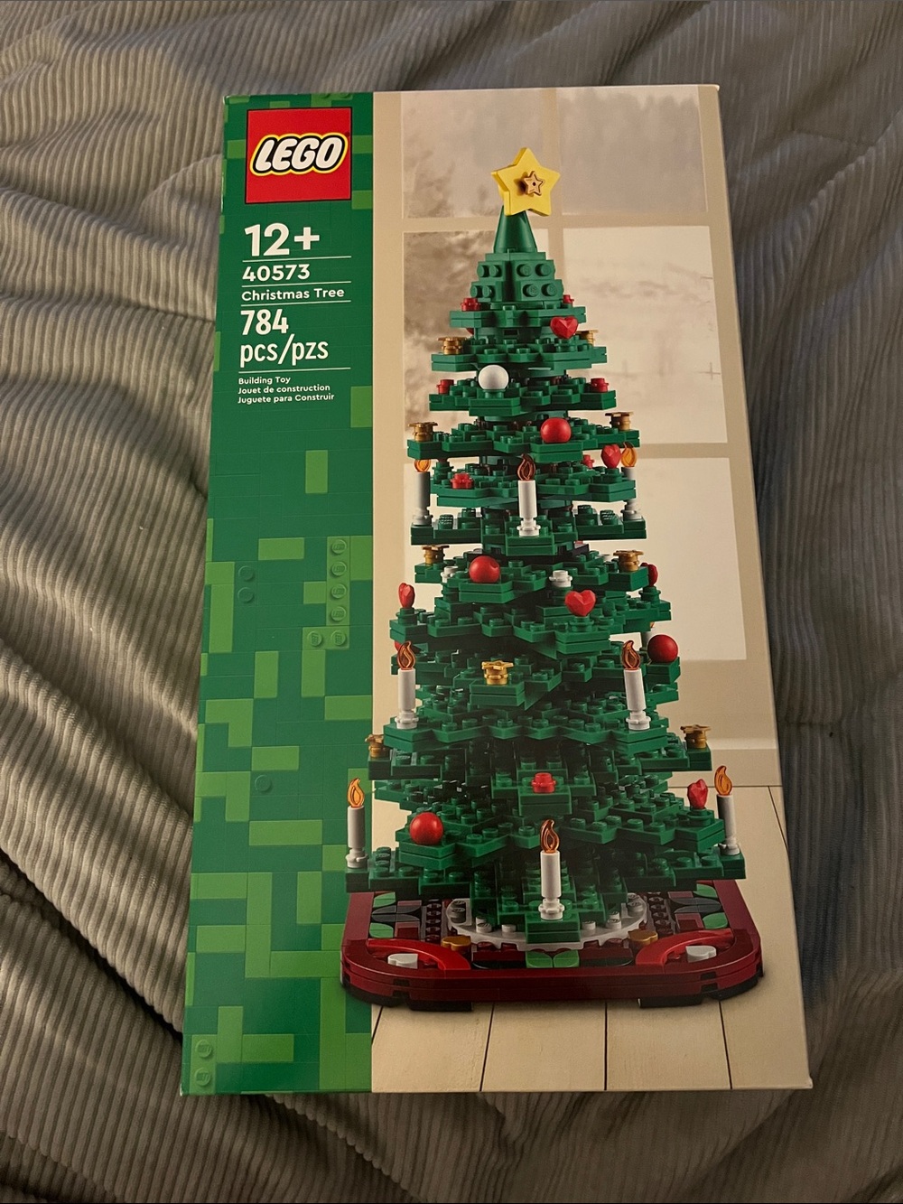 LEGO Green Christmas Tree Display with Red and Gold Accents